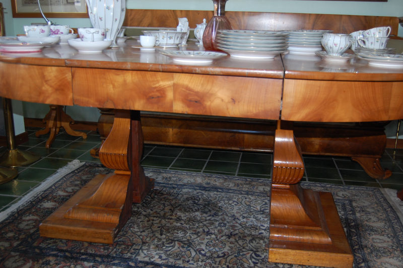 1820 antique cherry wood veneer extendable dining center table
